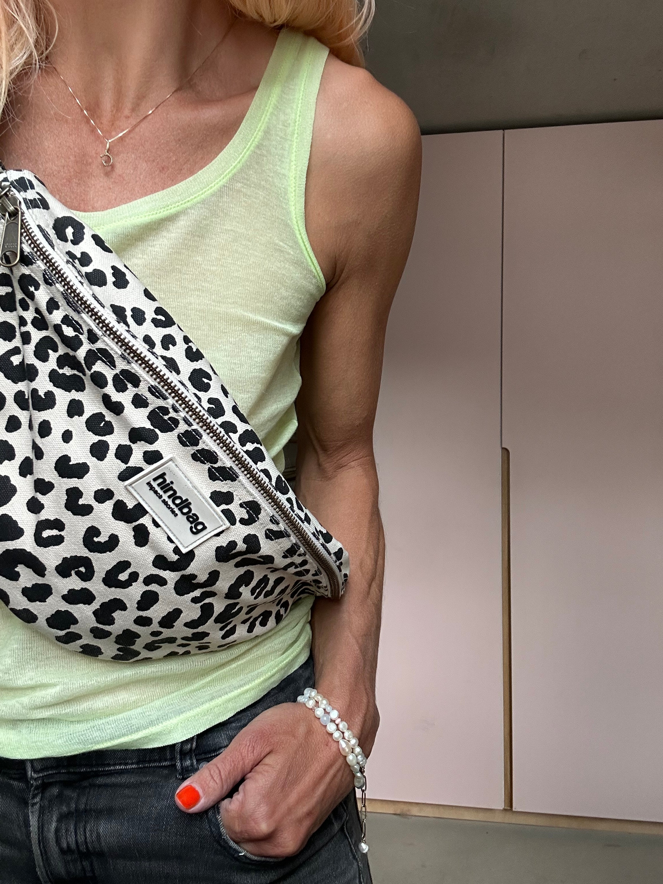 Leo Hipbag