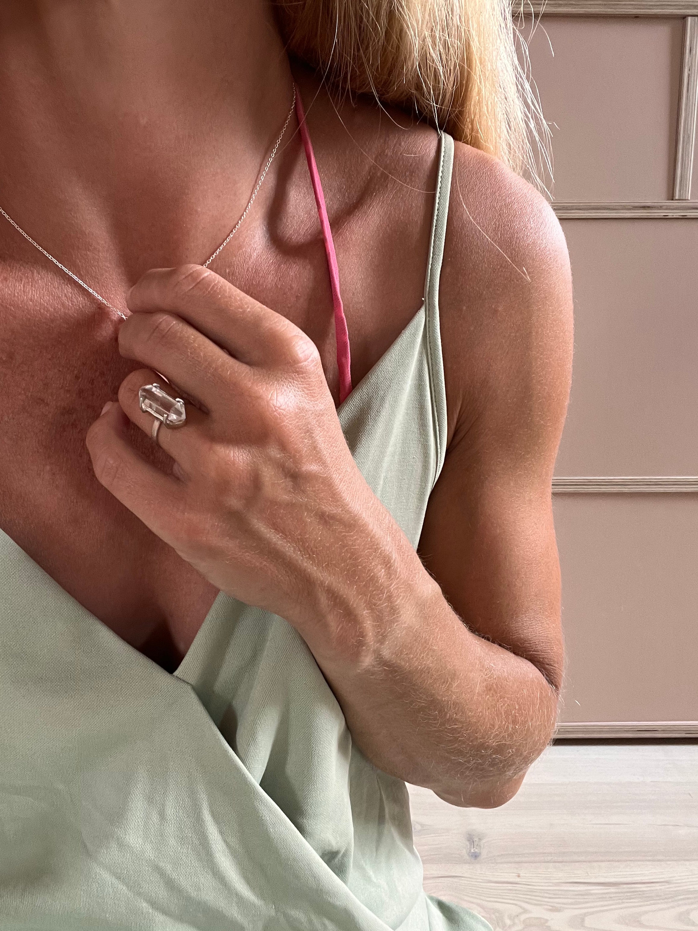 Pencilring Silber mit Bergkristall - Frau Gold