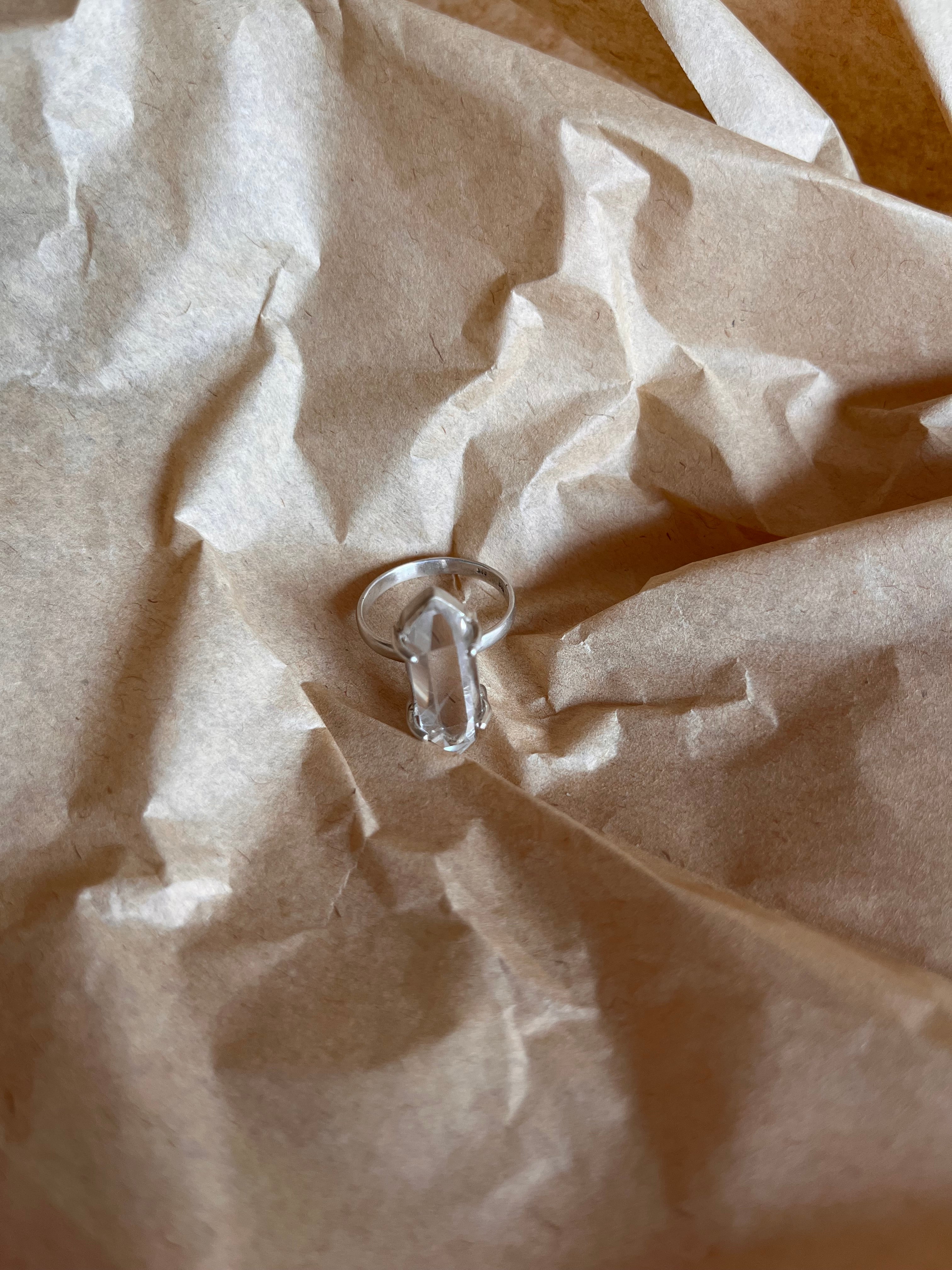 Pencilring Silber mit Bergkristall - Frau Gold