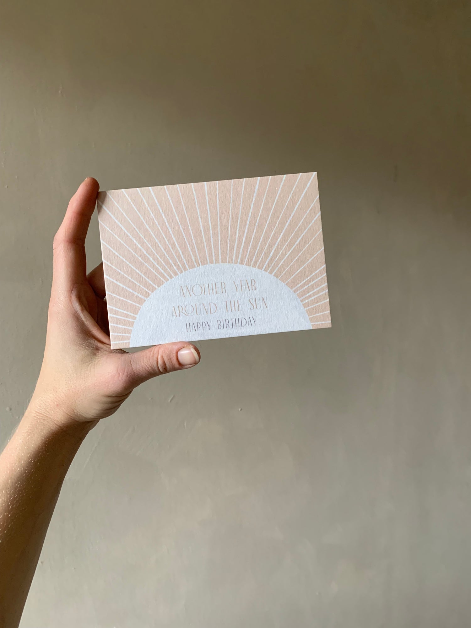 Another year around the sun - Frau Gold