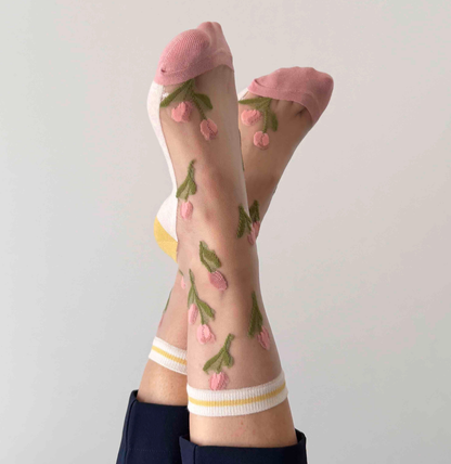 Camélia – kleine, verspielte Tulpensocken - Frau Gold