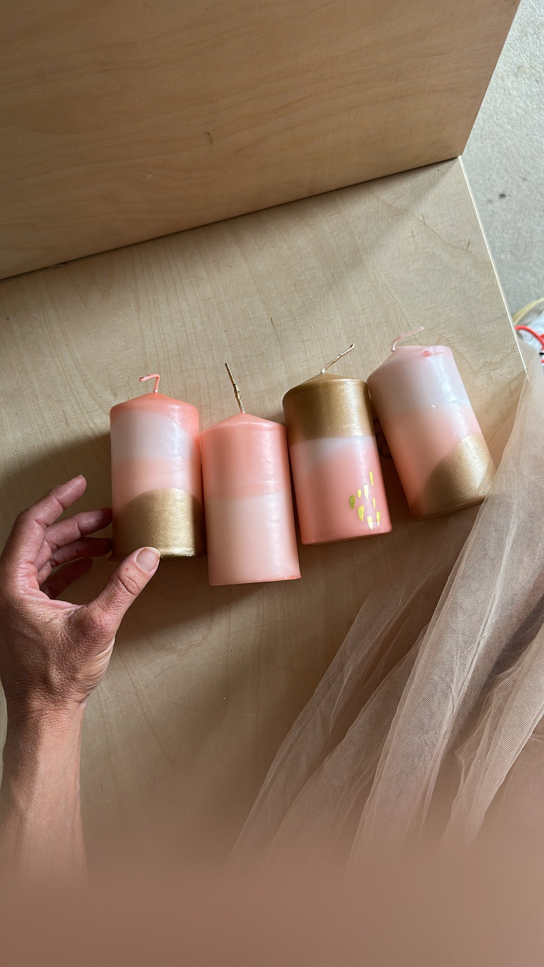 4 Blockkerzen Goldaprikose - Frau Gold