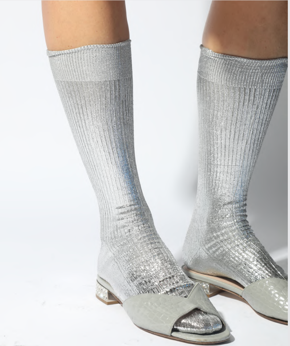 One ribbed laminated- silk knee socks