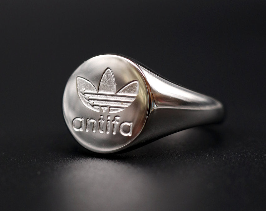 Ring &