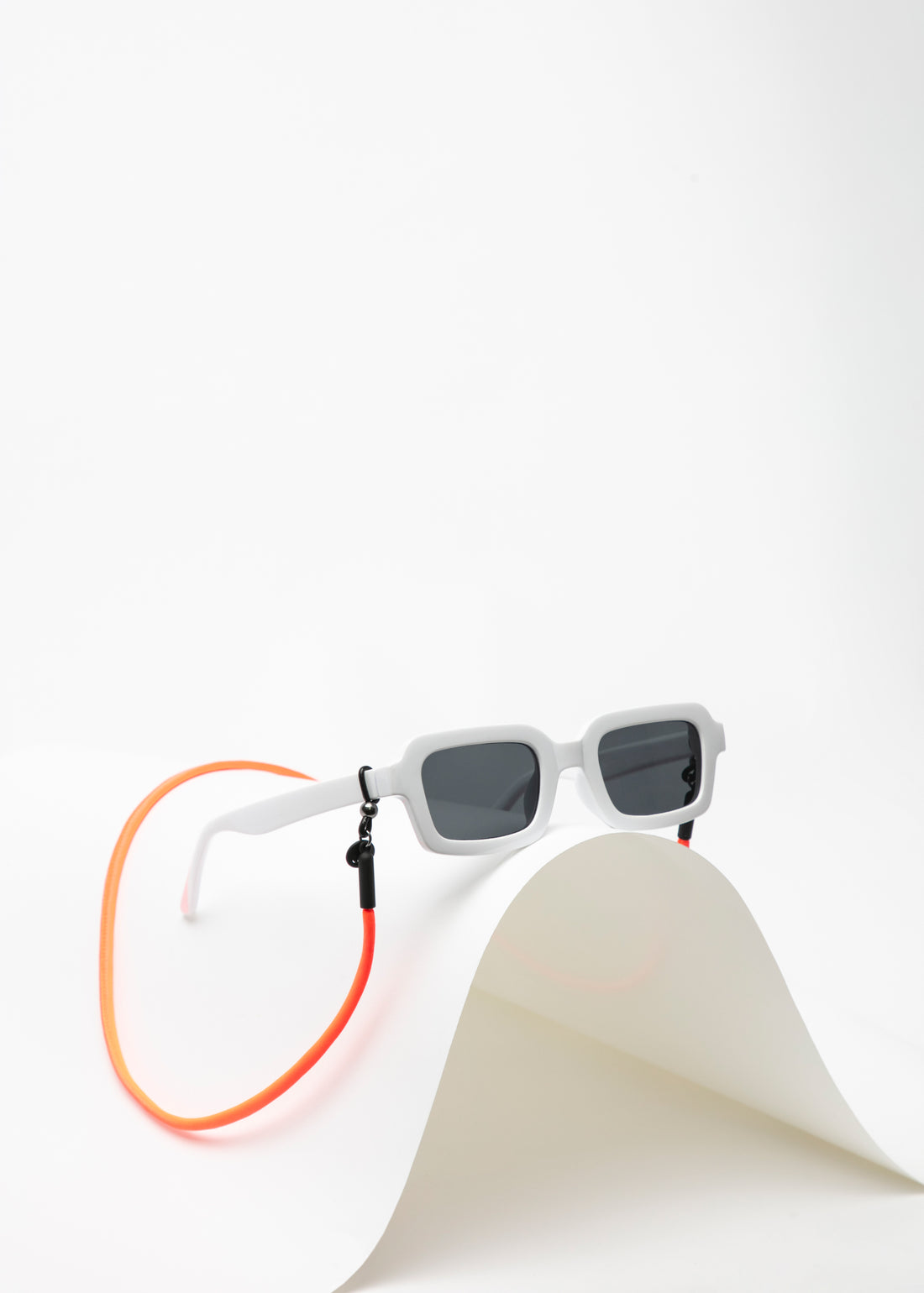 Brillenkette Neon Coral Pink - Frau Gold