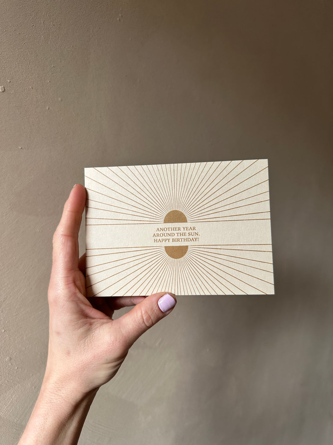 Another year around the sun - Frau Gold