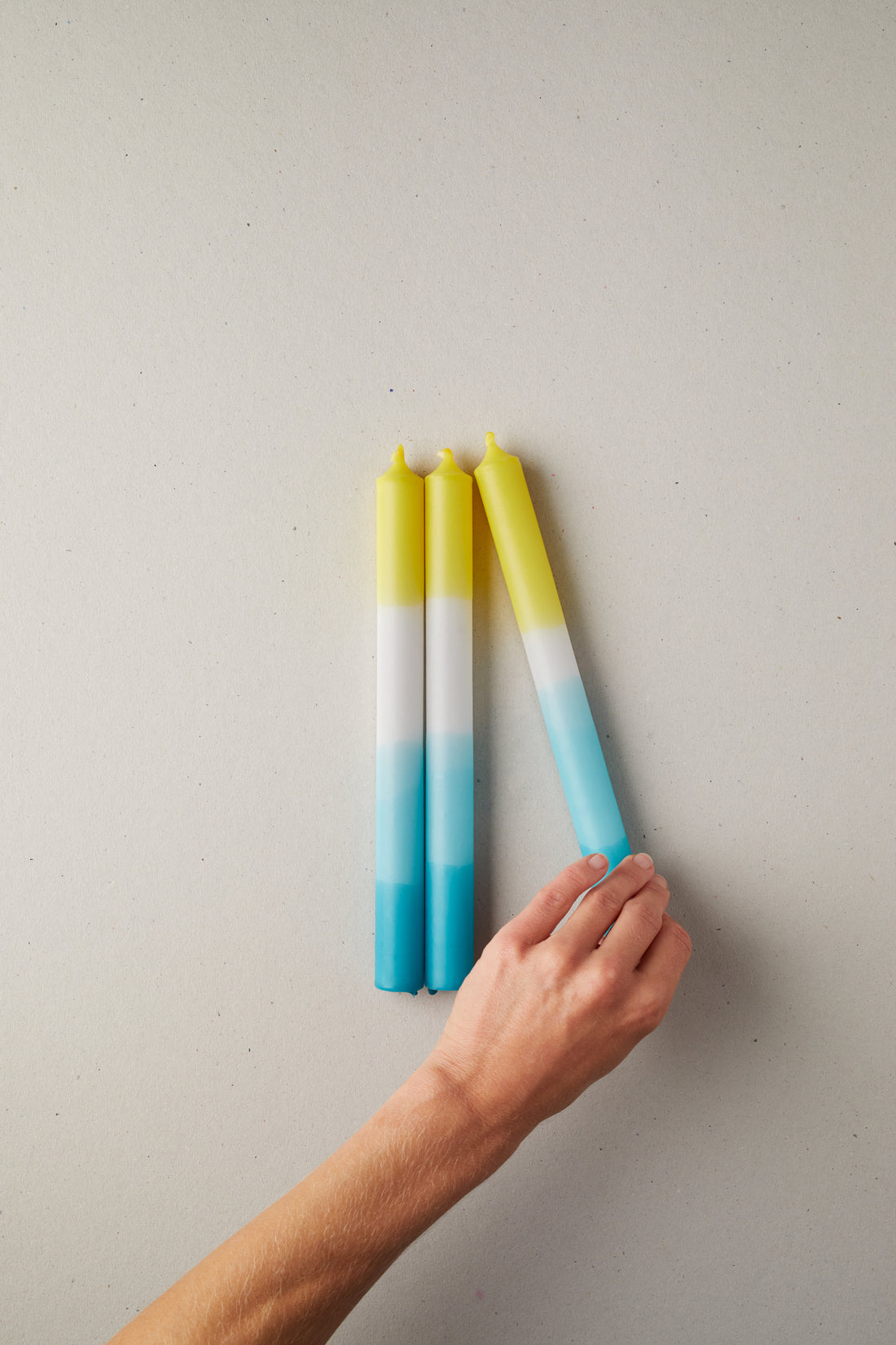 Drei klassiche Tafelkerzen – Gebirge - Frau Gold