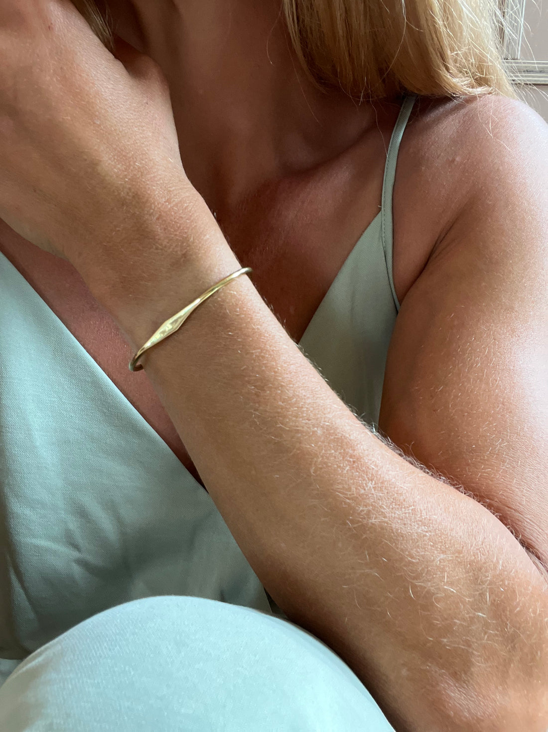 Armreif Flat Rhomb, Messing - Frau Gold