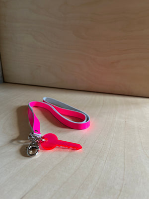 The Key- Schlüsselband Neon Pink