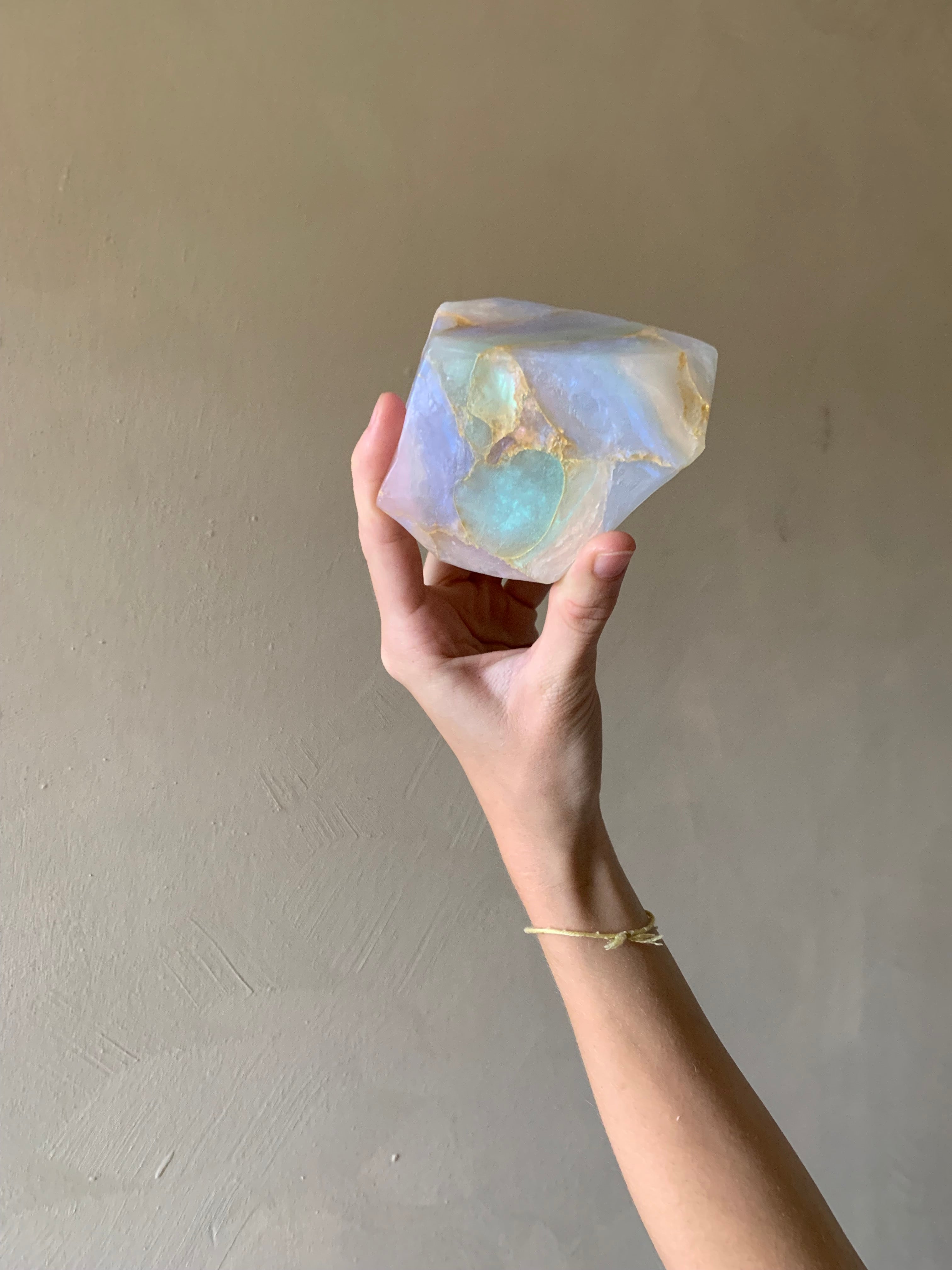 Edelsteinseife Weißer Opal